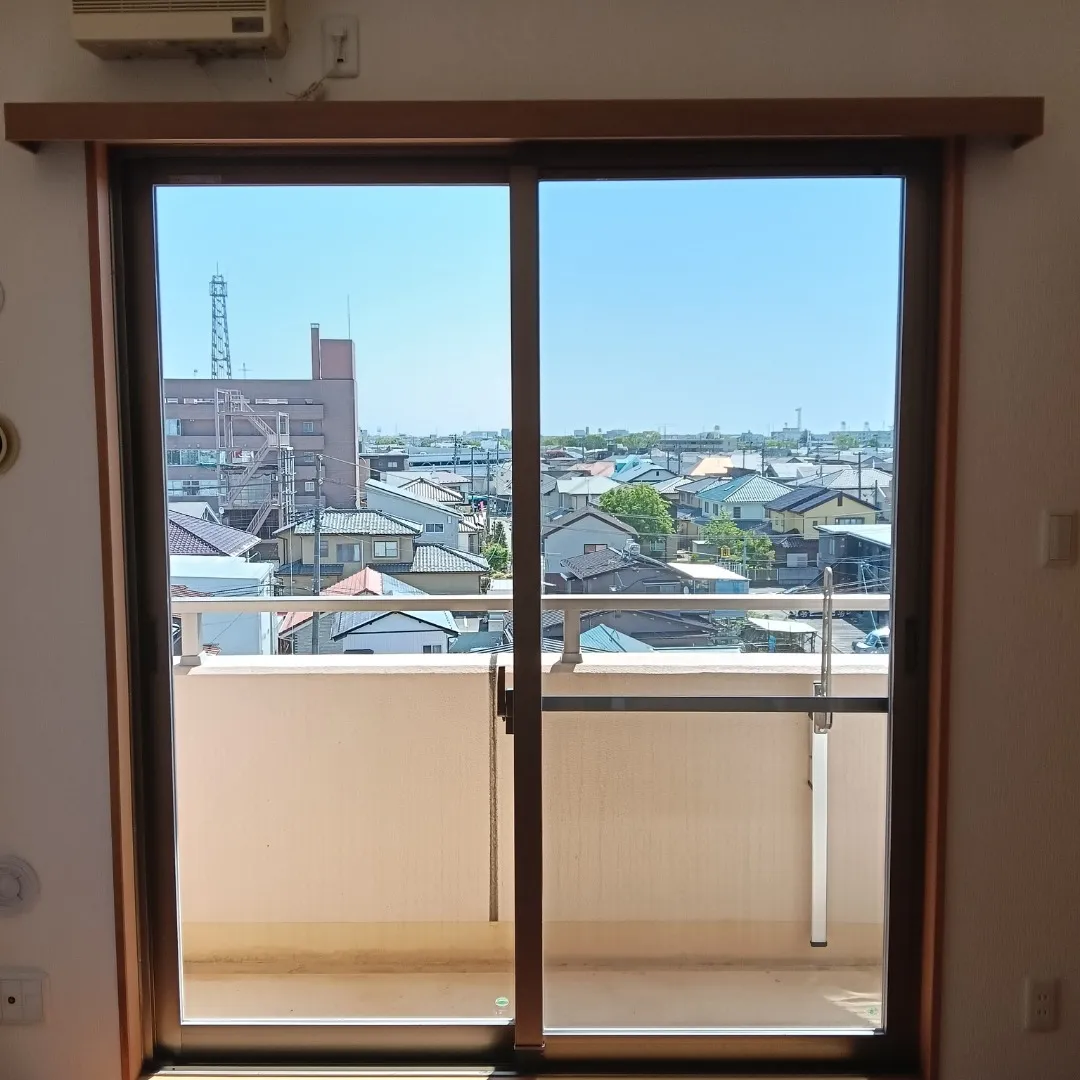 T様賃貸マンション節電ガラスコート工事